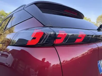 Photo 16 Peugeot 2008  PureTech 130 S&S EAT8