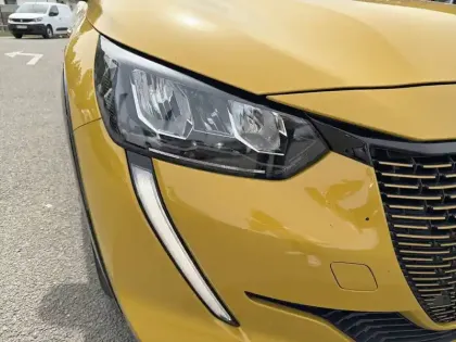 Photo 15 Peugeot 208  Electrique 50 kWh 136ch