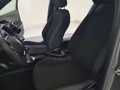 Photo 13 Peugeot 2008  PureTech 100 S&S BVM6