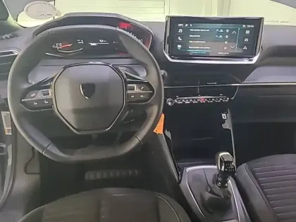 Photo 10 Peugeot 2008  PureTech 100 S&S BVM6