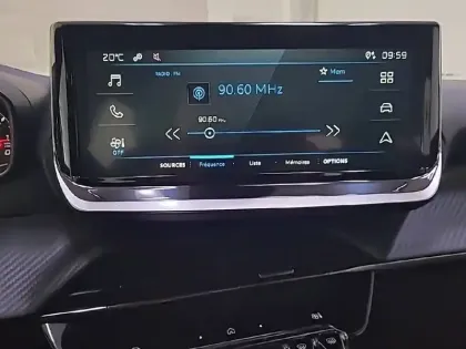 Photo 21 Peugeot 2008  PureTech 100 S&S BVM6