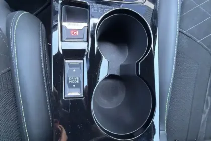 Photo 23 Peugeot 208  PureTech 100 S&S EAT8