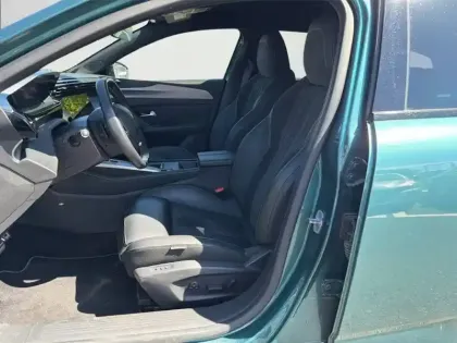 Photo 10 Peugeot 308  SW BlueHDi 130ch S&S EAT8