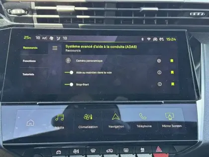 Photo 23 Peugeot 308  SW BlueHDi 130ch S&S EAT8