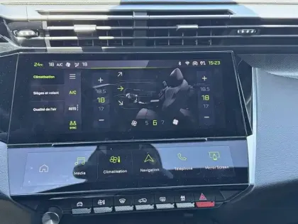 Photo 18 Peugeot 308  SW BlueHDi 130ch S&S EAT8