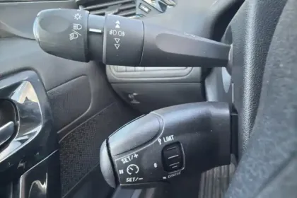 Photo 13 Peugeot 208  AFFAIRE BLUEHDI 100 S&S BVM5