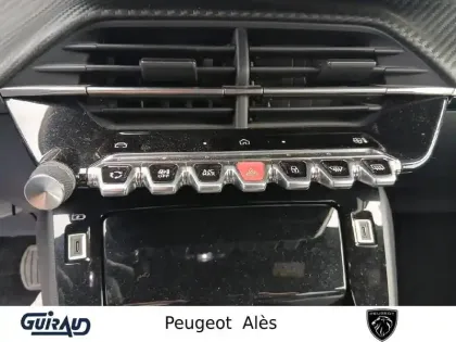 Photo 17 Peugeot 2008  PureTech 100 S&S BVM6