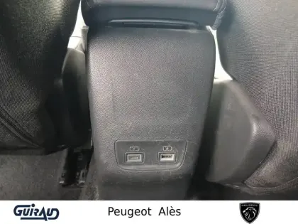 Photo 14 Peugeot 2008  PureTech 100 S&S BVM6