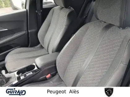 Photo 9 Peugeot 2008  PureTech 100 S&S BVM6