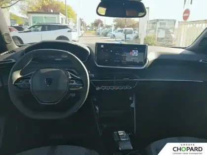 Photo 11 Peugeot 2008  Electrique 54 kWh 156 ch