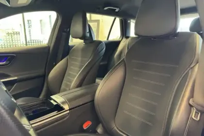 Photo 9 Mercedes Classe C  Break 200 d 9G-Tronic