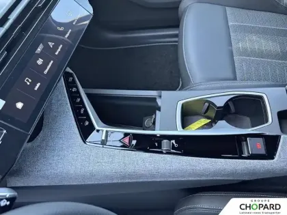 Photo 18 Peugeot 3008  Electrique 230 ch Grande autonomie 97 kWh