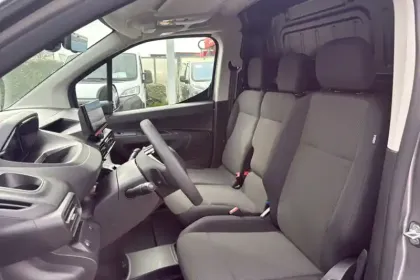 Photo 15 Peugeot Partner  DANGEL 4X4 FGN DIESEL 130 CH M AUTOMATIQUE