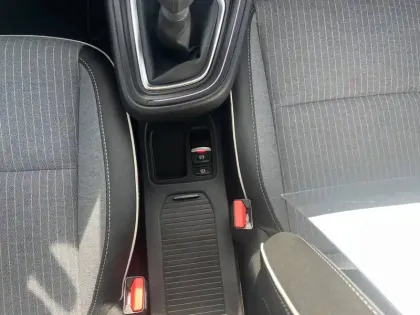 Photo 37 Renault Clio  TCe 90 ch GSR2