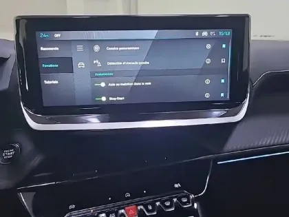 Photo 20 Peugeot 2008  Hybrid 136 e-DCS6