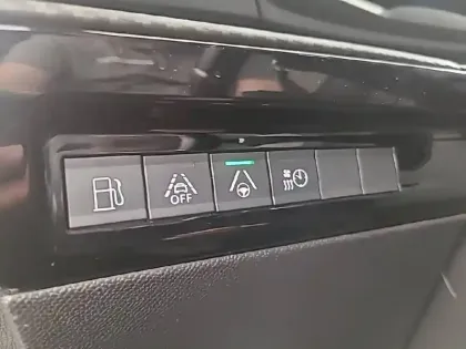 Photo 47 Peugeot 508  Hybrid 225 e-EAT8