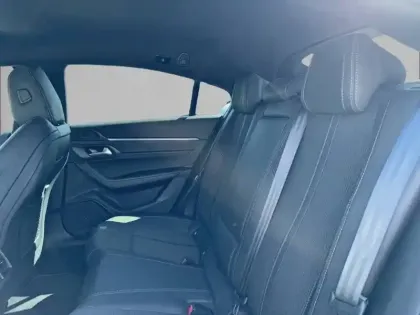 Photo 11 Peugeot 508  Hybrid 225 e-EAT8