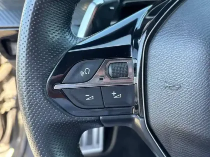 Photo 17 Peugeot 508  Hybrid 225 e-EAT8