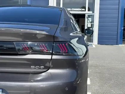 Photo 16 Peugeot 508  Hybrid 225 e-EAT8