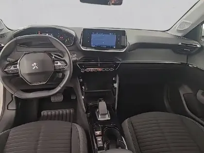 Photo 33 Peugeot 208  Electrique 50 kWh 136ch