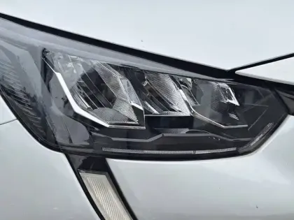 Photo 15 Peugeot 208  Electrique 50 kWh 136ch
