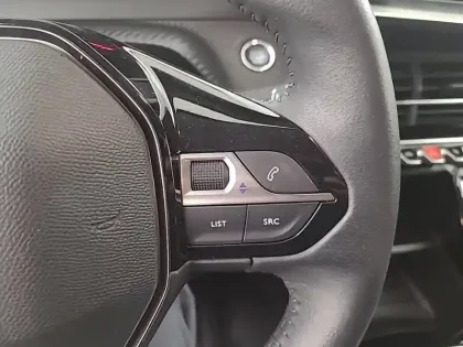 Photo 48 Peugeot 208  Electrique 50 kWh 136ch