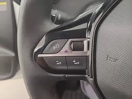 Photo 49 Peugeot 208  Electrique 50 kWh 136ch