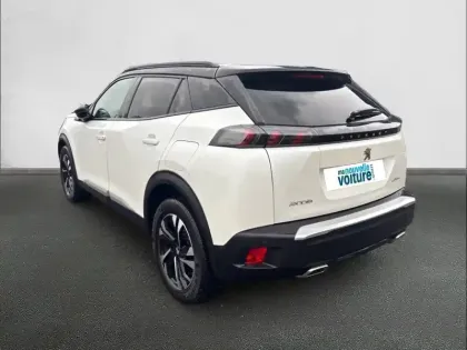 Photo 6 Peugeot 2008  PureTech 130 S&S EAT8
