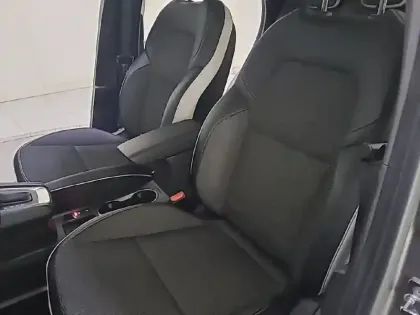 Photo 13 Renault Captur  TCe 130 EDC FAP