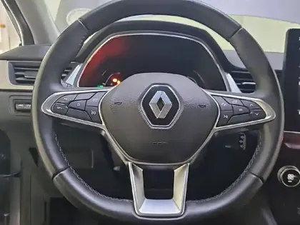 Photo 11 Renault Captur  TCe 130 EDC FAP