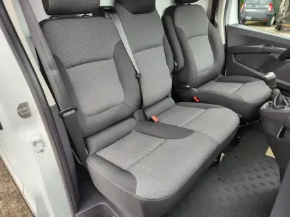 Photo 13 Renault Trafic  FG BLUE DCI 130 L1H1 3T GSR2