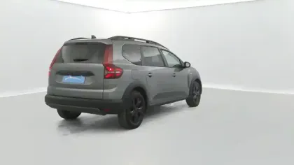 Photo 13 Dacia Jogger  Hybrid 140 7 places GSR2