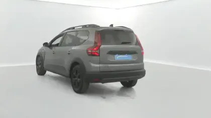 Photo 11 Dacia Jogger  Hybrid 140 7 places GSR2