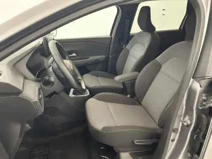 Photo 17 Dacia Jogger  Hybrid 140 7 places GSR2