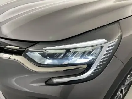 Photo 25 Renault Captur  E-Tech full hybrid 145