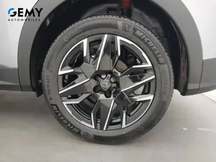 Photo 37 Peugeot 3008  Hybrid 145 e-DCS6