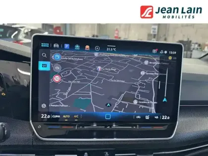 Photo 14 Volkswagen Golf  1.5 eTSI EVO2 150 DSG7