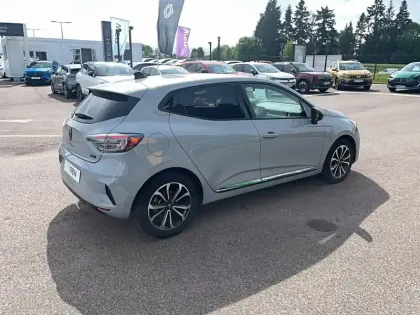 Photo 15 Renault Clio  E-Tech full hybrid 145 ch GSR2