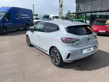 Photo 13 Renault Clio  E-Tech full hybrid 145 ch GSR2