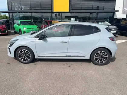 Photo 12 Renault Clio  E-Tech full hybrid 145 ch GSR2