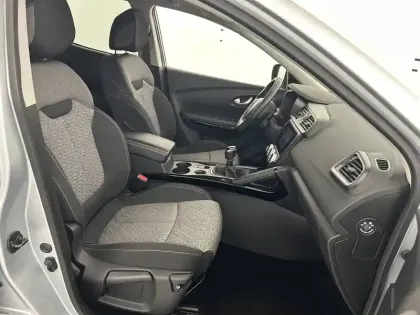 Photo 34 Renault Kadjar  Blue dCi 115