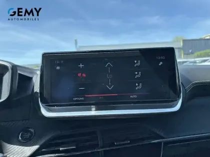 Photo 18 Peugeot 2008  PureTech 130 S&S EAT8