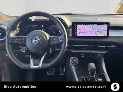 Photo 13 Alfa Romeo Tonale  1.3 Hybride Rechargeable PHEV 280ch AT6 Q4