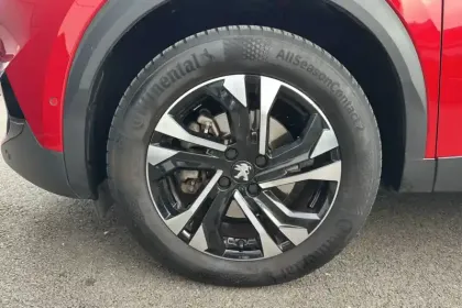 Photo 27 Peugeot 2008  BlueHDi 130 S&S EAT8