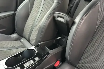 Photo 24 Peugeot 2008  BlueHDi 130 S&S EAT8