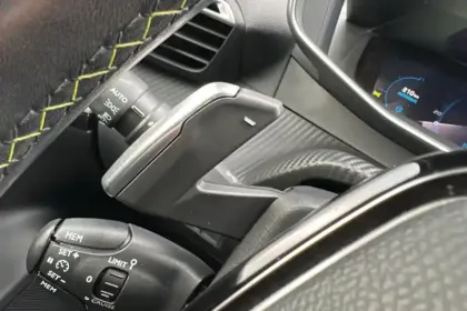 Photo 22 Peugeot 2008  BlueHDi 130 S&S EAT8