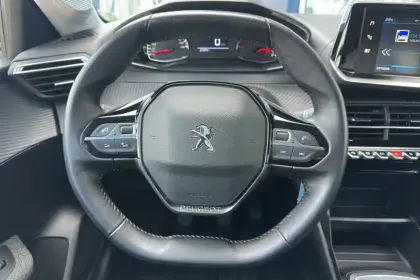 Photo 15 Peugeot 208  PureTech 100 S&S BVM6