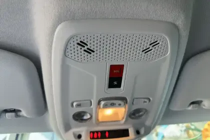 Photo 26 Peugeot 208  PureTech 100 S&S BVM6