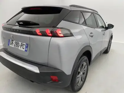 Photo 30 Peugeot 2008  PureTech 100 S&S BVM6