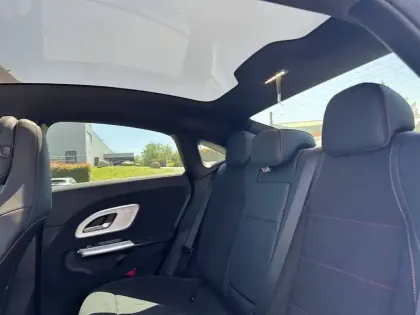 Photo 14 Mercedes CLA  200 8F-eDCT